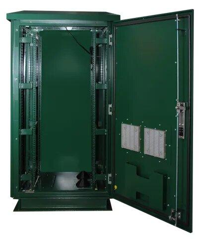 Certech 18RU 600mm Deep Outdoor Freestanding Cabinet With Quad Fan Kit, Serviceable Input / Output Filters, Front Lock, IP45 Rated - FOREST GREEN