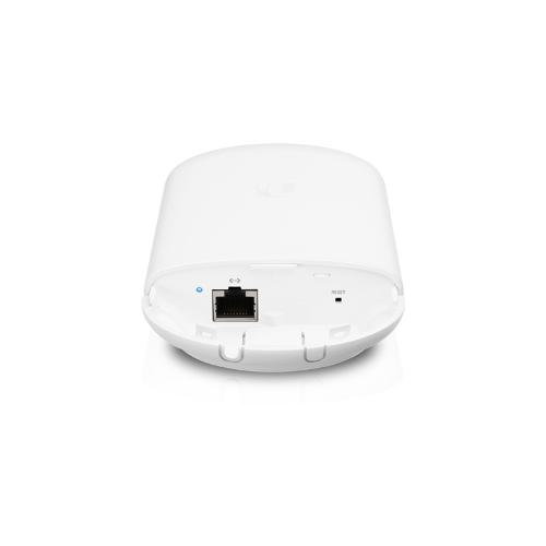 Ubiquiti AirMax NanoStation Loco AC, 5GHz, Up to 450+ Mbps, 13dBi, Max 8.5W **MAY REQUIER POE-24-7W-G-WH POE INJECTOR**