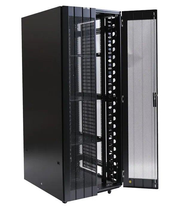 Certech 45RU 800 (W) x 800 (D) Benchmark Series Server Rack With 3 x Fixed Shelves, 4 x Fans, 1 x 6 Outlet Horizontal PDU, 25 x Cage Nuts, 4 x Castor Wheels & 4 x Levelling Feet
