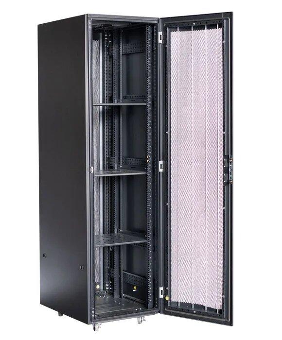 Certech* 45RU 600 (W) x 800 (D) Benchmark Series Server Rack With 3 x Fixed Shelves, 4 x Fans, 1 x 6 Outlet Horizontal PDU, 25 x Cage Nuts, 4 x Castor Wheels & 4 x Levelling Feet